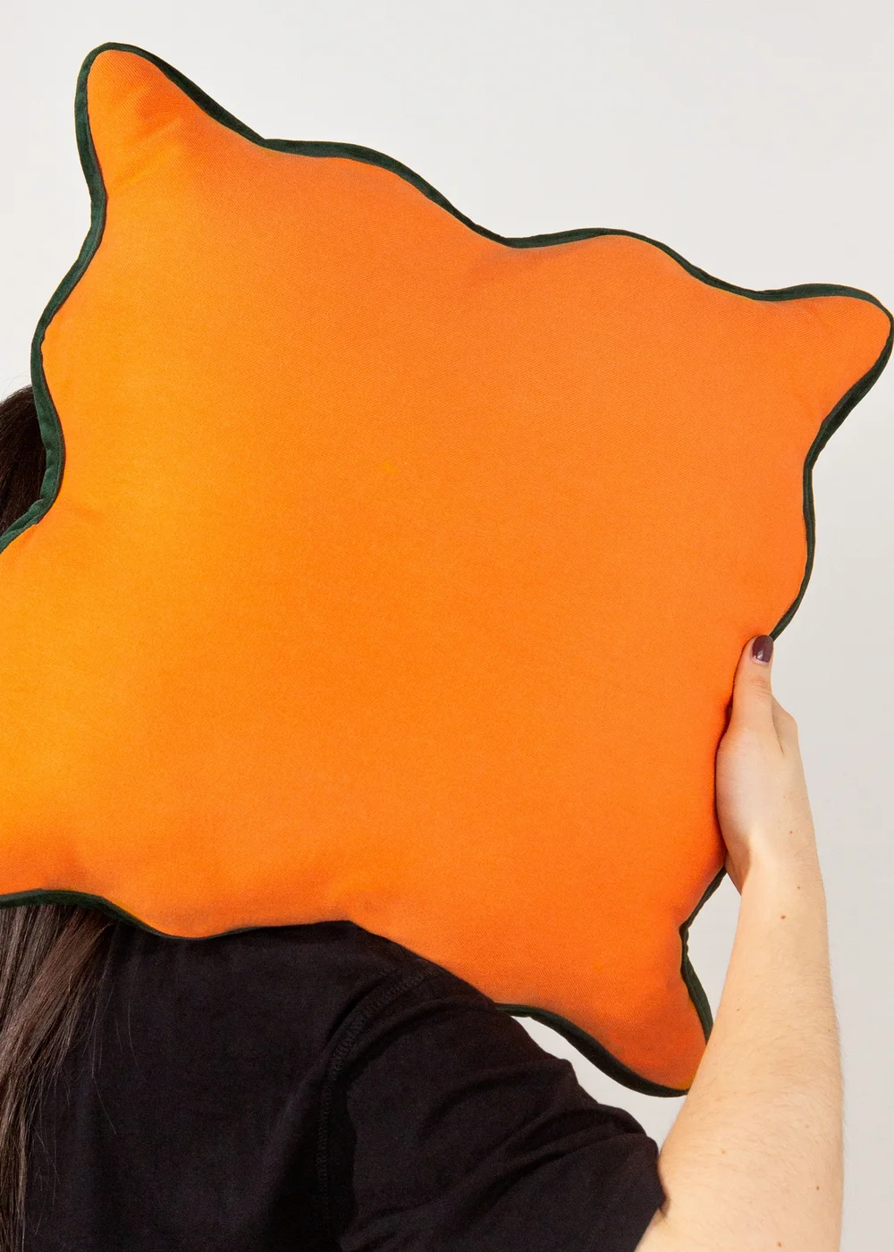 Heya Home Wiggle Velvet Piped Ready Filled Cushion (45cm x 45cm x 8cm) Orange/Green - One Size Image 5