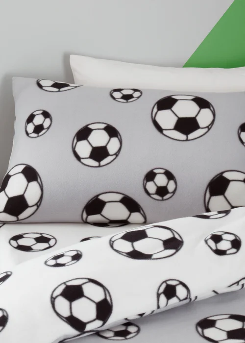 Catherine Lansfield Football Fleece Reversible Duvet Cover Set - Junior Image 3