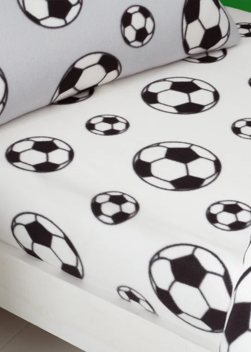 Catherine Lansfield Cosy Football Fleece Fitted Sheet - Junior Image 1