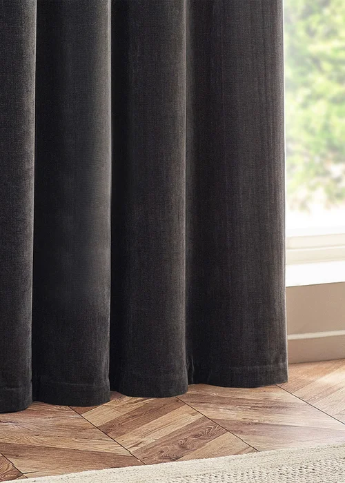 Yard Heavy Chenille Velvet Eyelet Curtains - 46W X 54D (117x137cm) Image 4