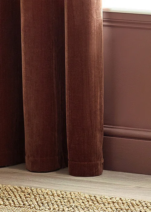 Yard Heavy Chenille Velvet Eyelet Curtains - 46W X 54D (117x137cm) Image 4