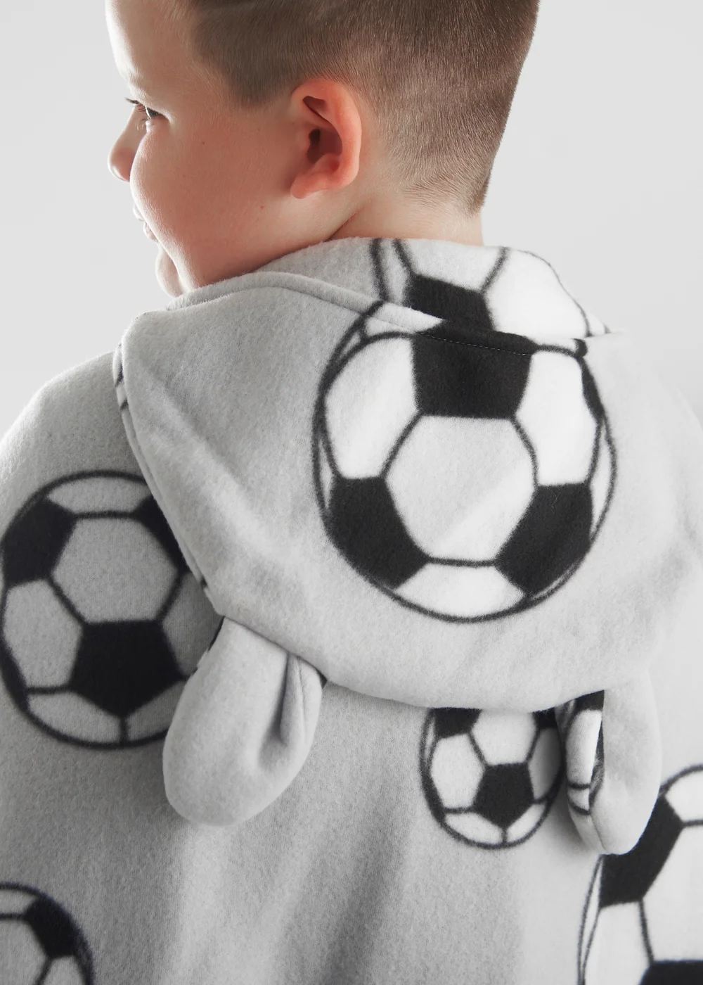 Catherine Lansfield Cosy Football Fleece Hooded Blanket - One Size Image 3