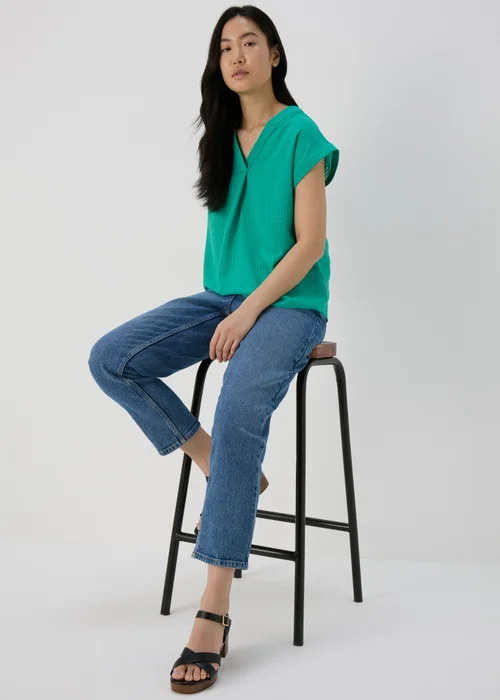 Green Textured Pullover Top - 8 Image 4
