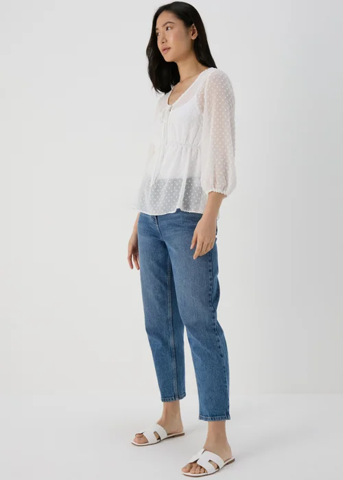 White Dobby V Neck Blouse - 8 Image 4