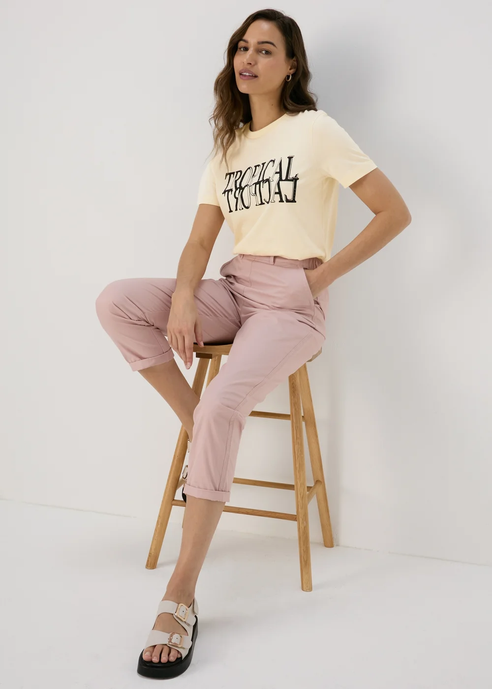 Cream Tropical Graphic T-Shirt - Size 8 Image 4