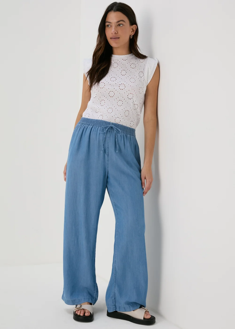 White Cutwork Tank Top - 8 Image 4