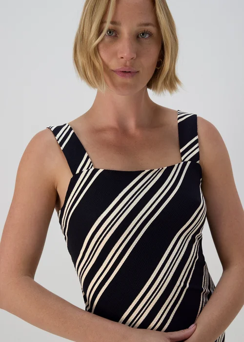 Black Mono Diagonal Stripe Crinkle Midi Dress - Size 8 Image 3