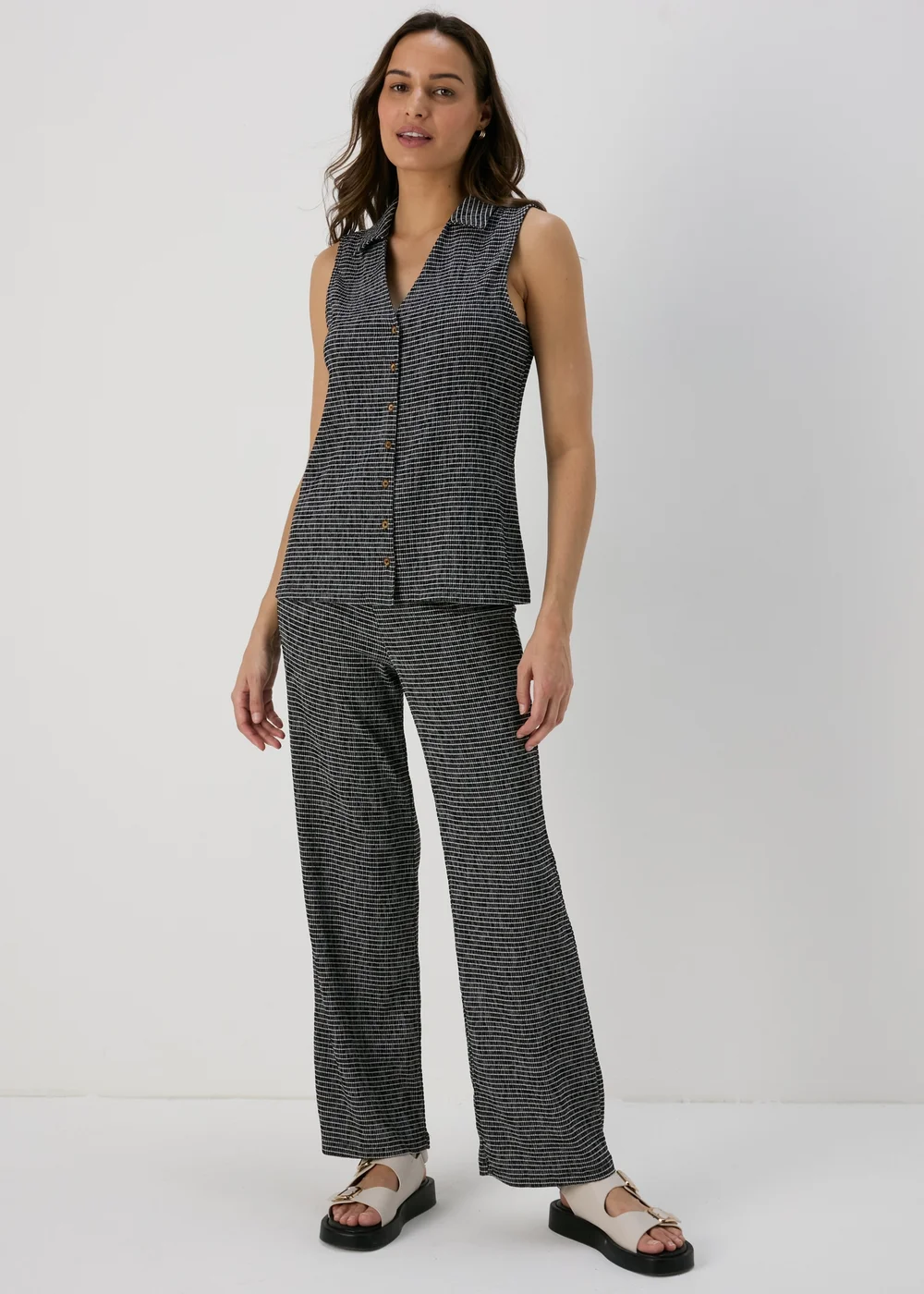 Black Mono Crinkle Co Ord Trousers - 8 Image 1