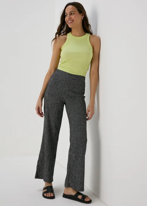 Black Mono Crinkle Co Ord Trousers - 8 Image 4