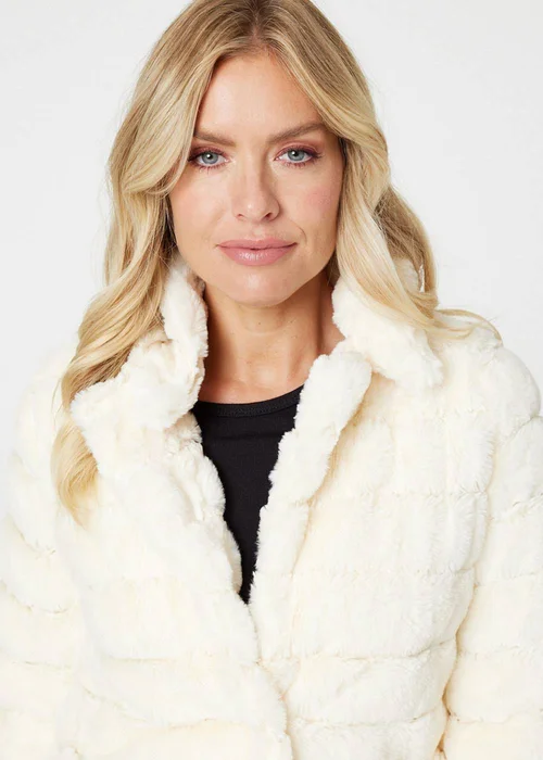 Izabel London White Faux Fur Cropped Jacket - 8 Image 2