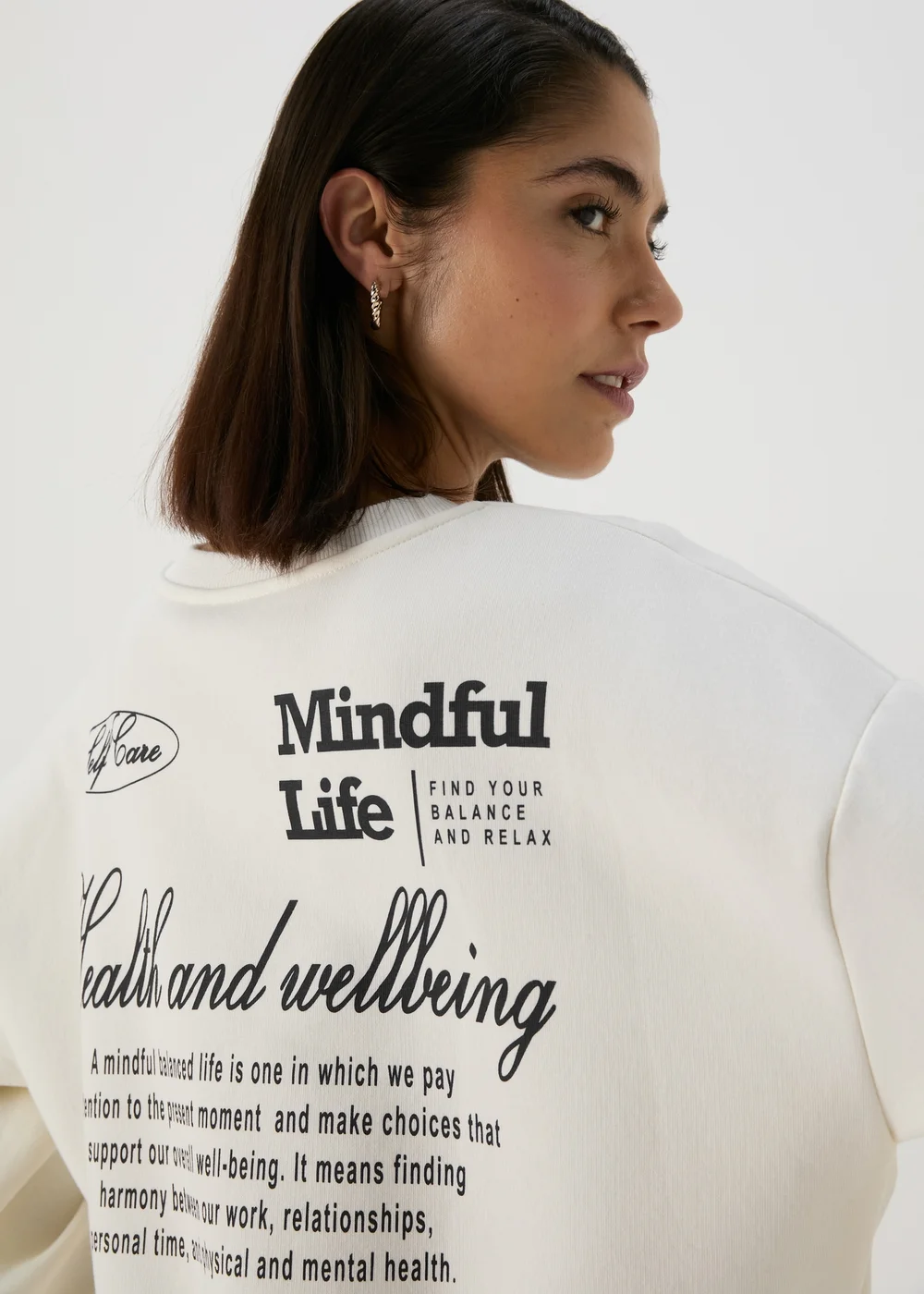 Cream Vintage Graphic Sweatshirt - S Image 3