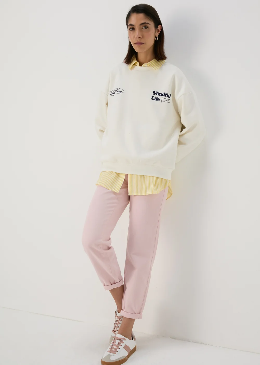 Cream Vintage Graphic Sweatshirt - S Image 4
