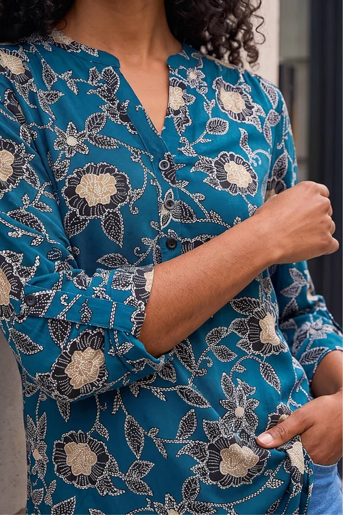 Roman Green Textured Floral Print Notch Neck Top - 20 Image 4