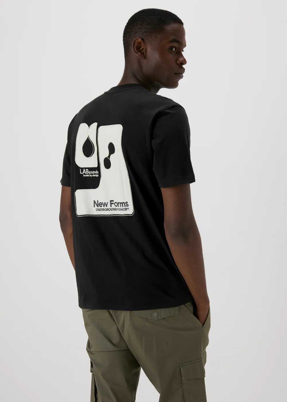 Black New Forms Applique T-Shirt - S Image 2