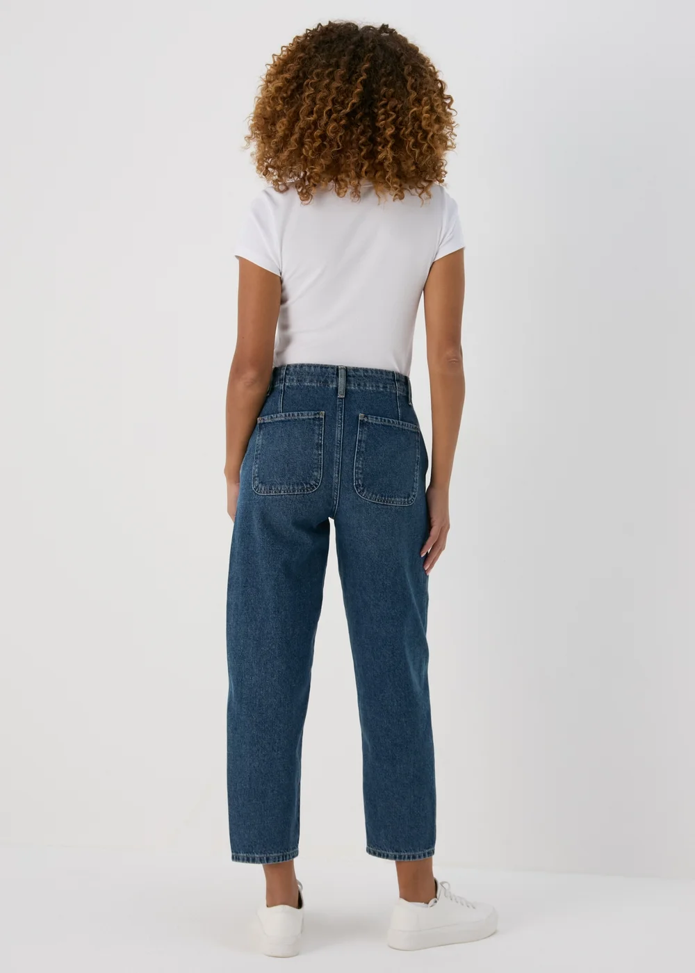 Mid Wash Barrel Leg Mom Jeans - 8 Image 2