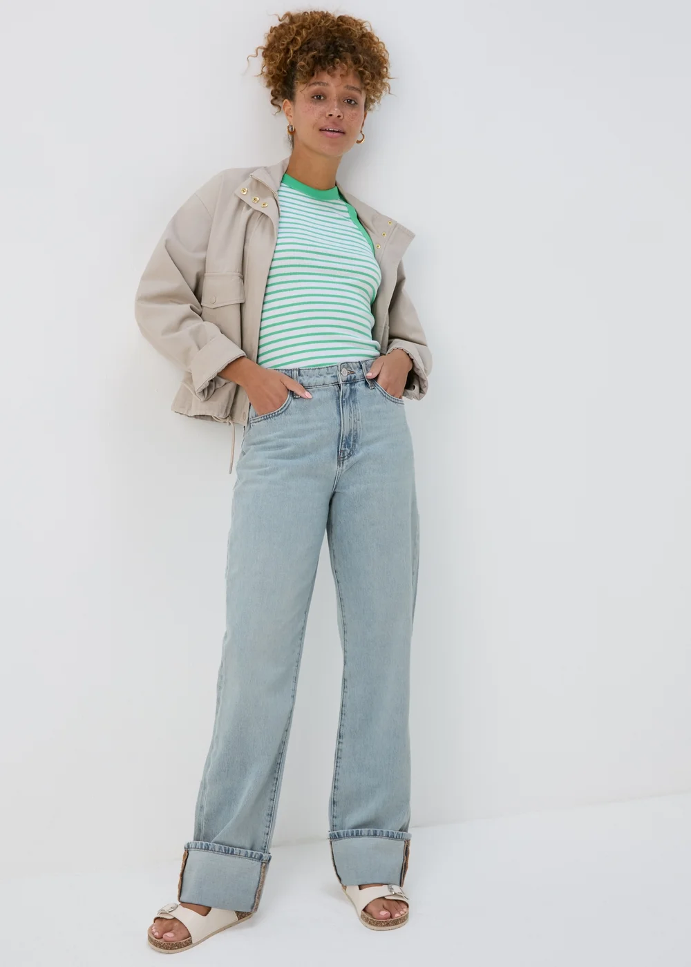 Light Wash Turn Up Jeans - Size 8 Image 1