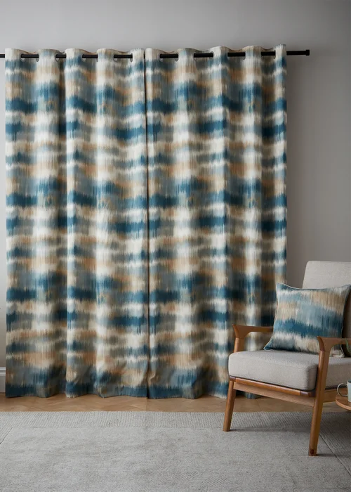 Catherine Lansfield Ombre Texture Thermal Eyelet Curtains Teal Green - 46W X 54D (117x137cm) Image 2
