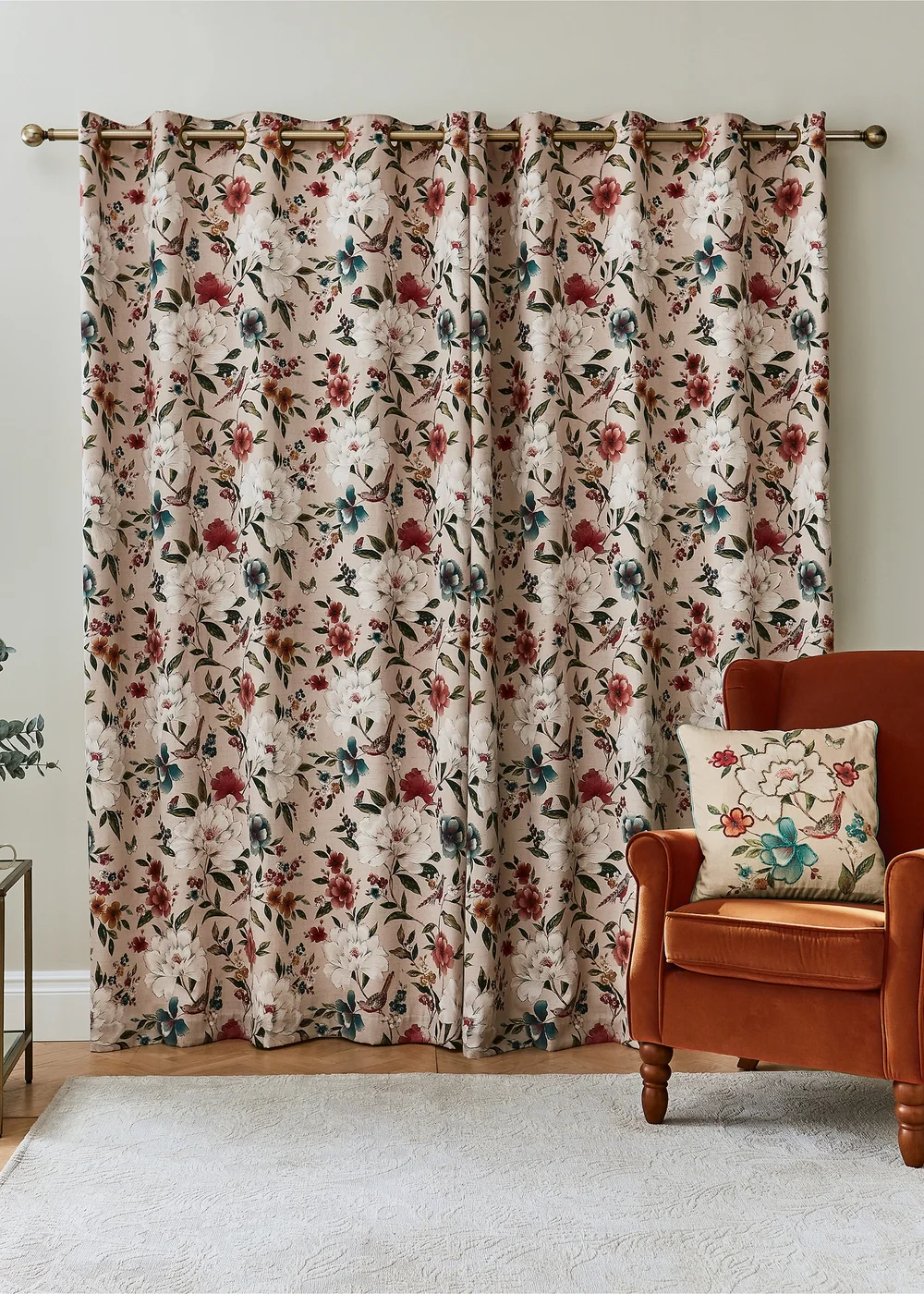 Catherine Lansfield Living Pippa Thermal Lined Eyelet Curtains - 46W X 54D (117x137cm) Image 2