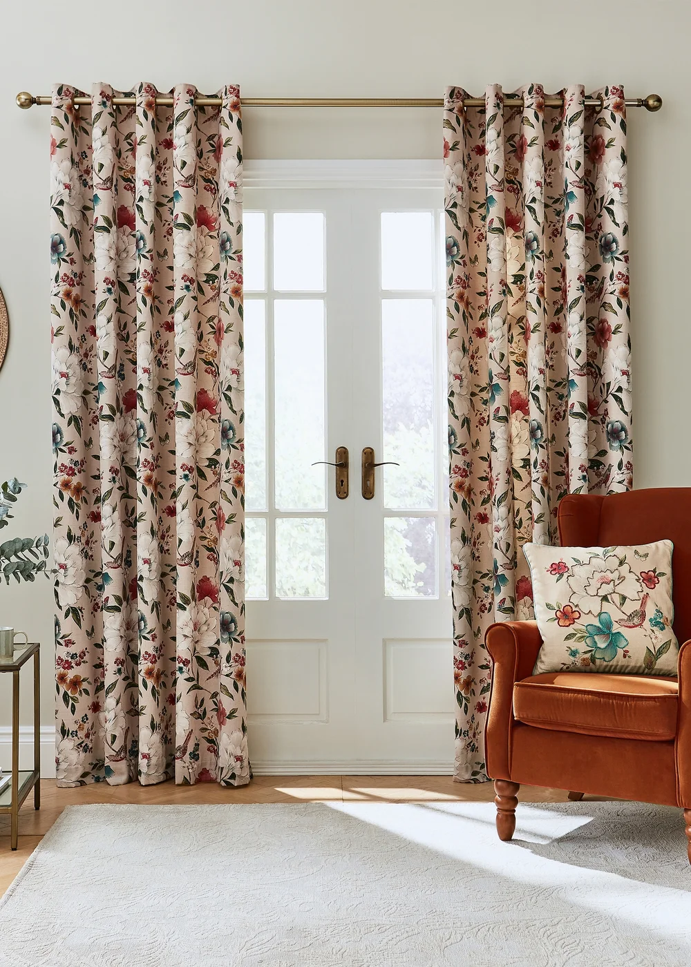 Catherine Lansfield Living Pippa Thermal Lined Eyelet Curtains - 46W X 54D (117x137cm) Image 1