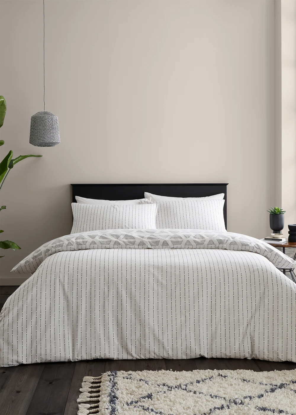 Catherine Lansfield Tufted Print Geo Reversible Duvet Cover Set - Single Image 2