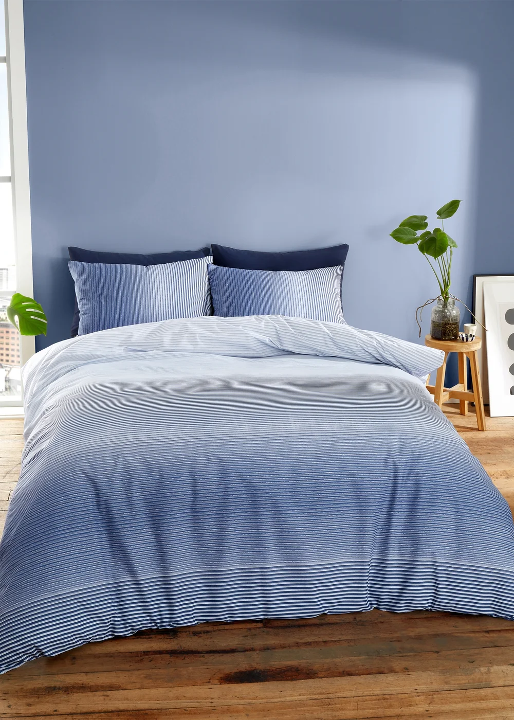 Catherine Lansfield Graded Stripe Reversible Duvet Cover Set - Single Image 1