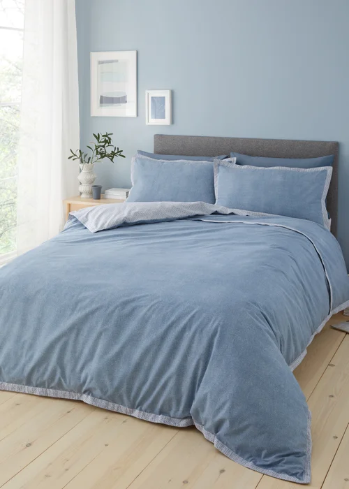 Catherine Lansfield Oslo Textured Trim Duvet Cover Set - Single Image 1