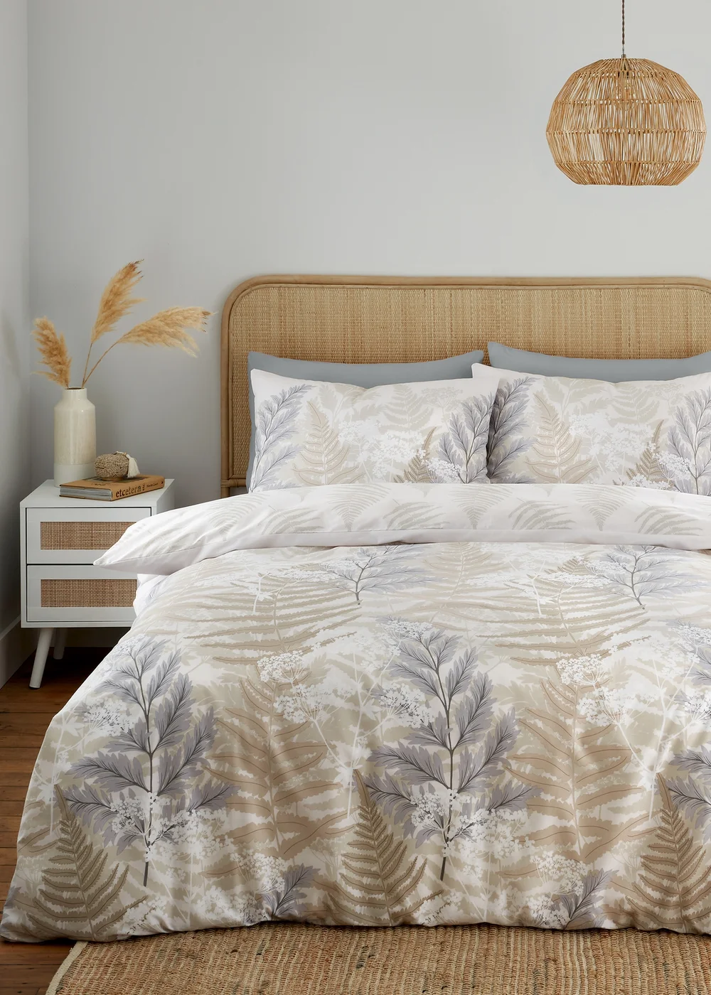 Catherine Lansfield Floral Foliage Reversible Duvet Cover Set - Single Image 1