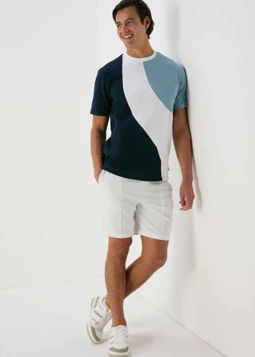 White Textured Shorts - S Image 4