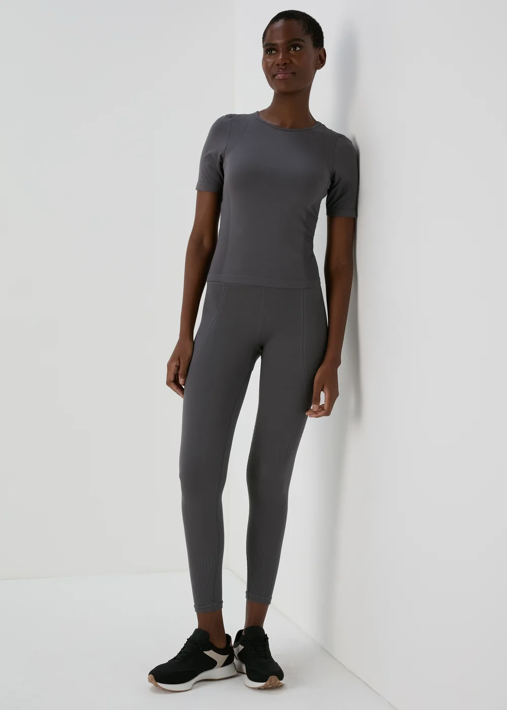 Souluxe Charcoal Seamless Top - Small Image 1