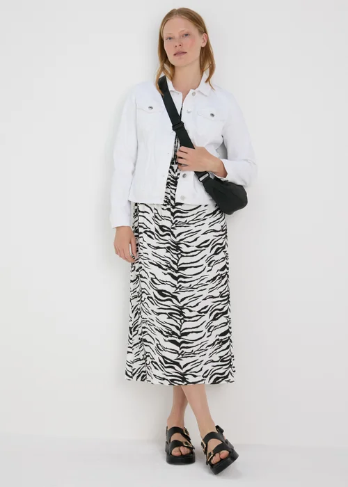 Black Animal Print Shirred Bodice Midi Dress - Size 8 Image 4