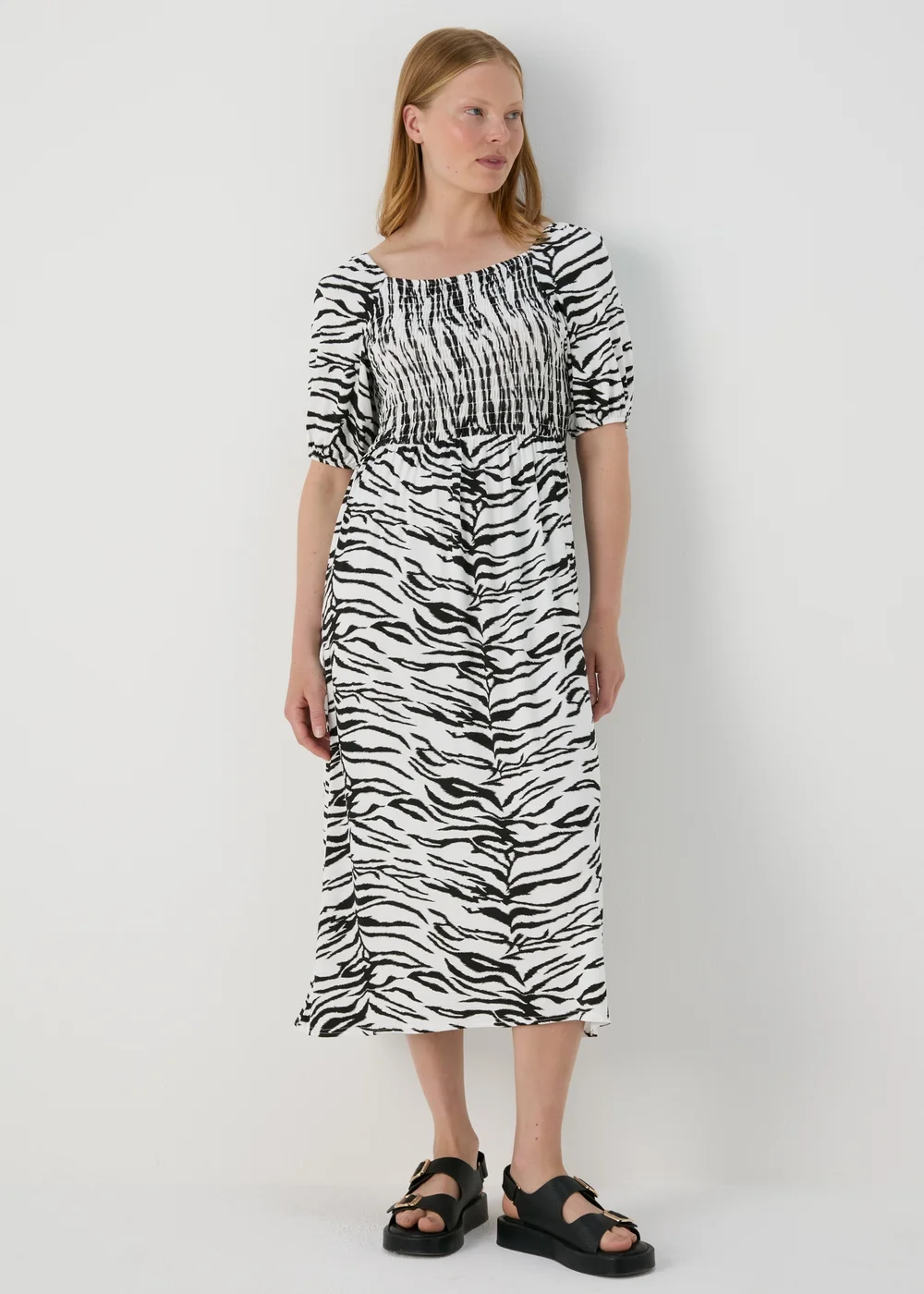 Black Animal Print Shirred Bodice Midi Dress - Size 8 Image 3