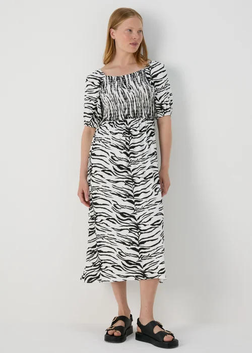 Black Animal Print Shirred Bodice Midi Dress - Size 8 Image 3