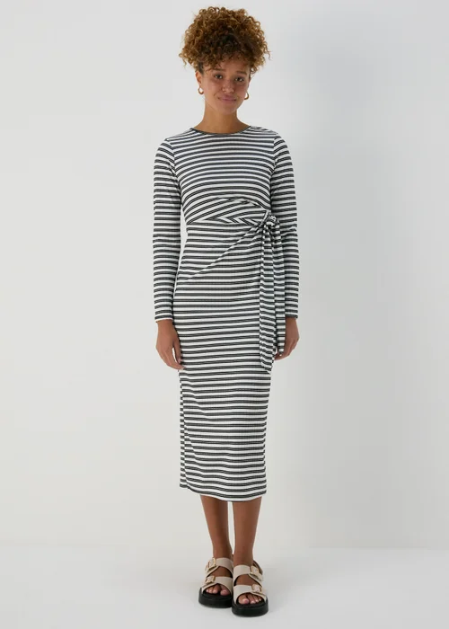 Black Mono Stripe Tie Side Midi Dress - Size 8 Image 4