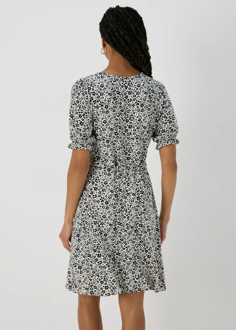 Black & White Floral Print Mini Dress - Size 8 Image 2