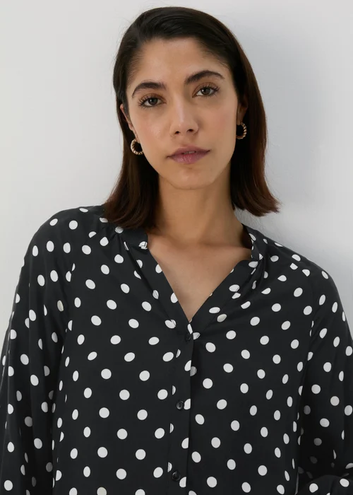 Black Mono Spots Viscose Blouse - Size 8 Image 3