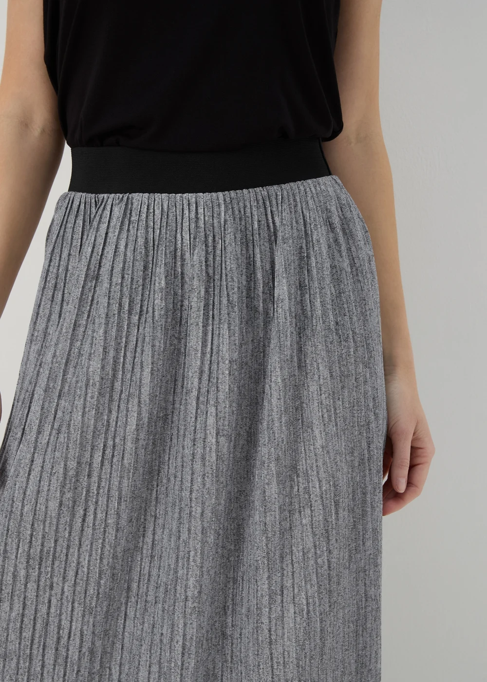 Grey Pleated Midi Jersey Skirt - Size 8 Image 3