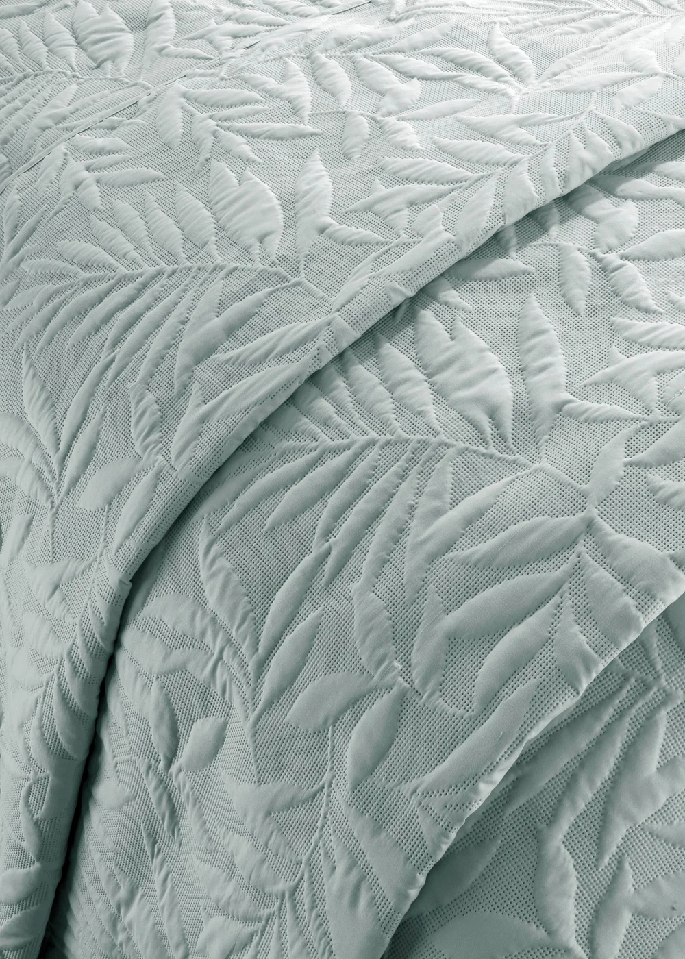Serene Luana Soft Touch Pinsonic Green Bedspread - 200 x 230cm Image 2