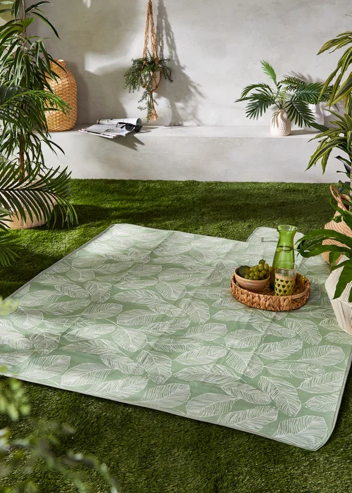 Fusion Matteo Green Picnic Blanket - 135 x 150cm Image 1