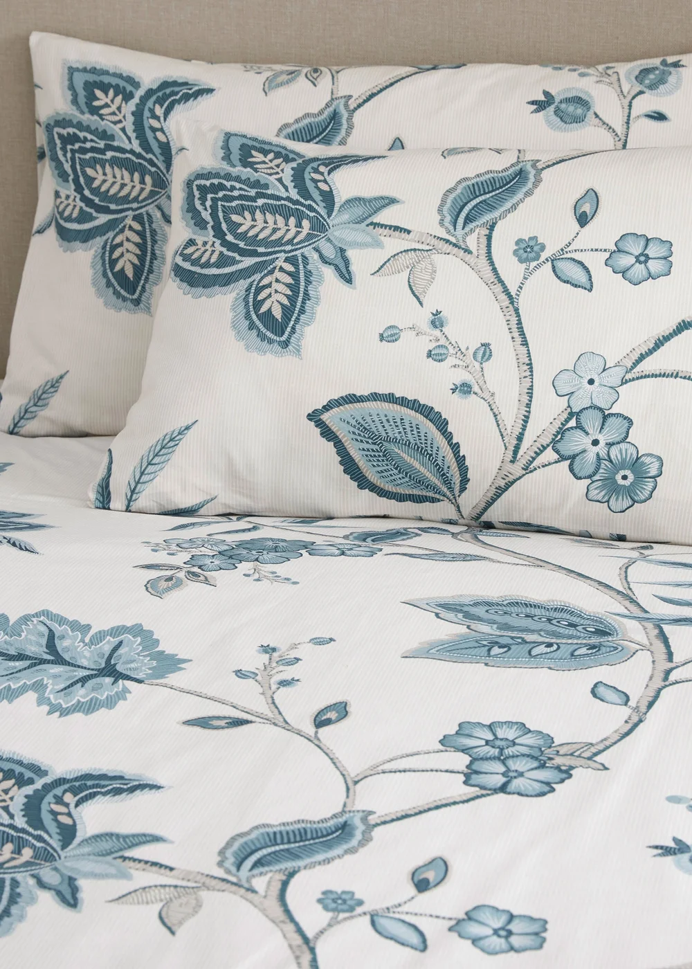 Dreams & Drapes Design Samira Blue Duvet Cover Set - Single Image 4