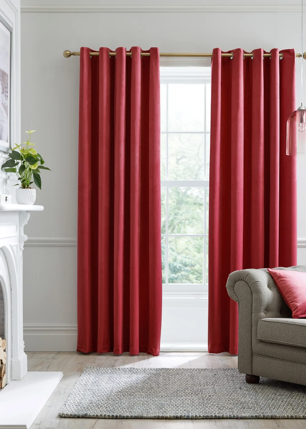 Laurence Llewelyn-Bowen Montrose Velvet Blackout Red Eyelet Curtains - 46W X 54D (117x137cm) Image 1