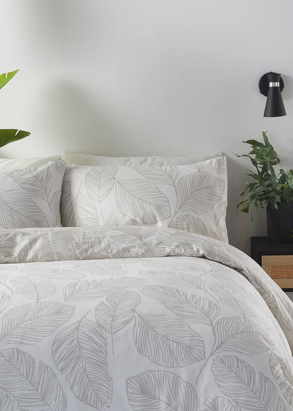 Fusion Matteo Natural Duvet Cover Set - Single Image 5