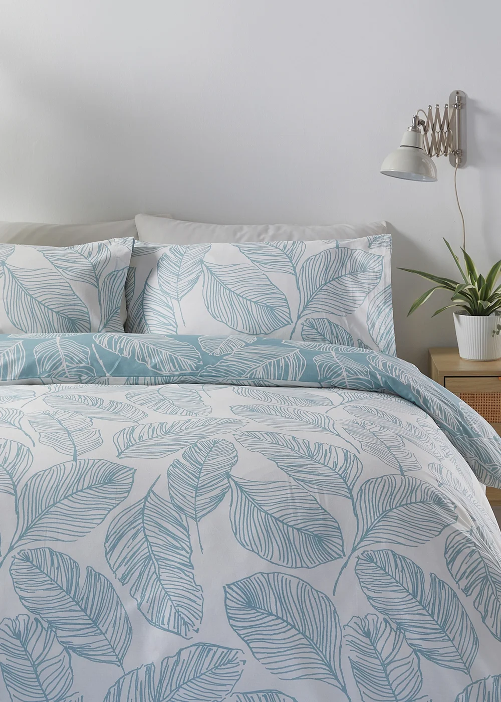 Fusion Matteo Blue Duvet Cover Set - Single Image 4