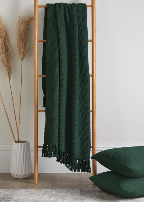 Drift Home Hayden Green Bedspread - XV2 Image 1