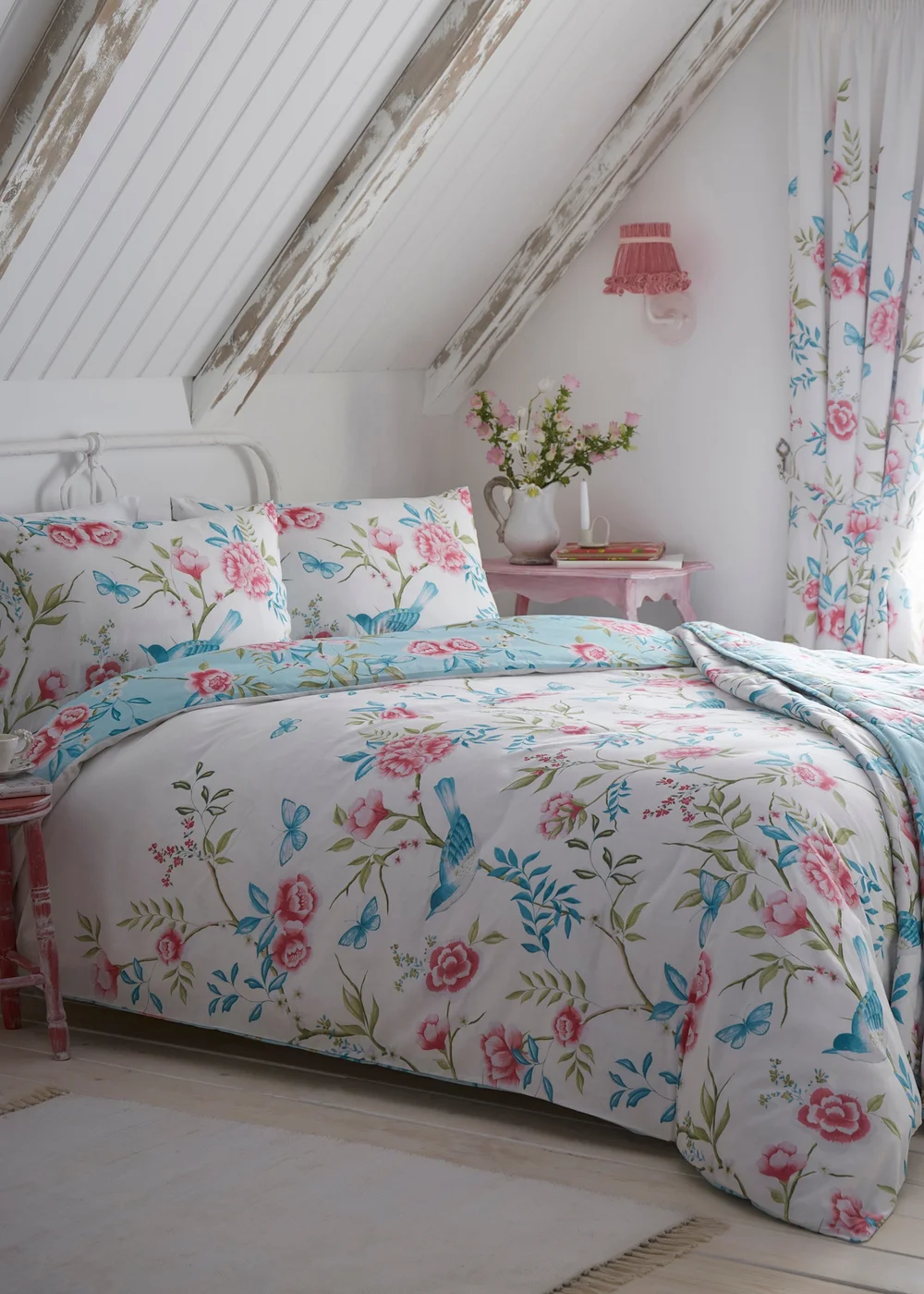 Dreams & Drapes Design Amelle Reversible Blue Duvet Cover Set - Single Image 4