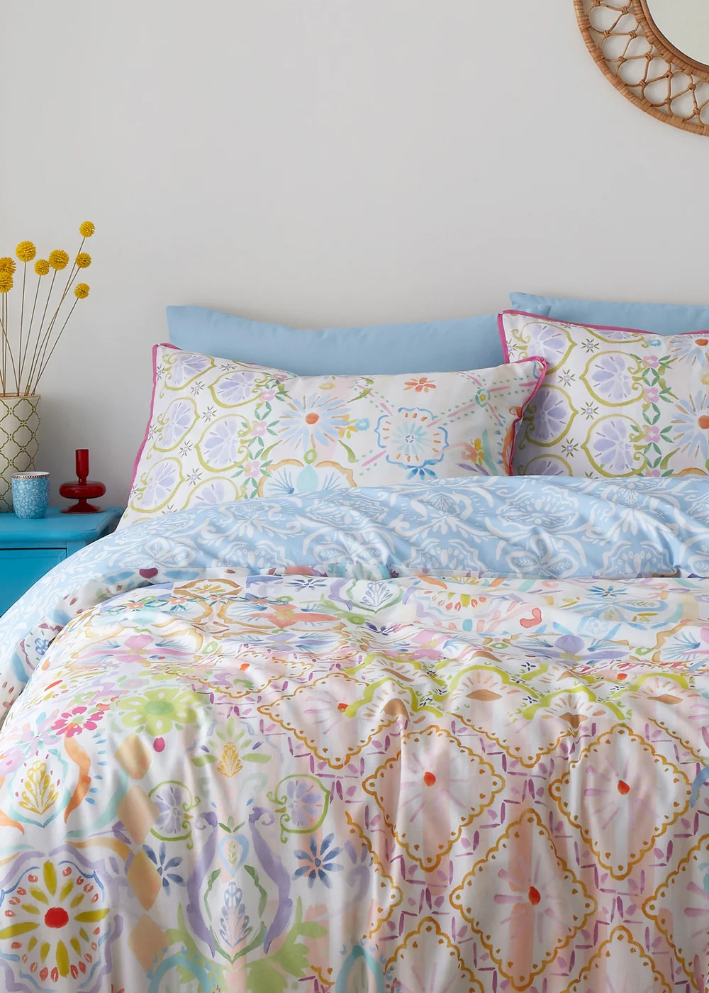 Appletree Style Casablanca Reversible White Duvet Cover Set - Single Image 3