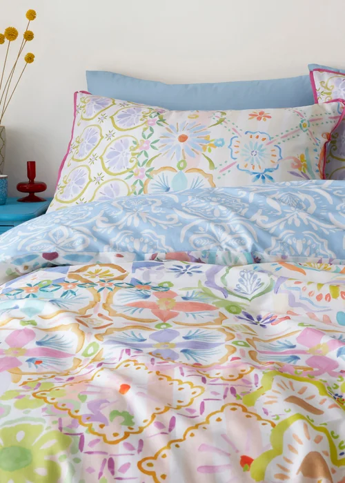 Appletree Style Casablanca Reversible White Duvet Cover Set - Single Image 2