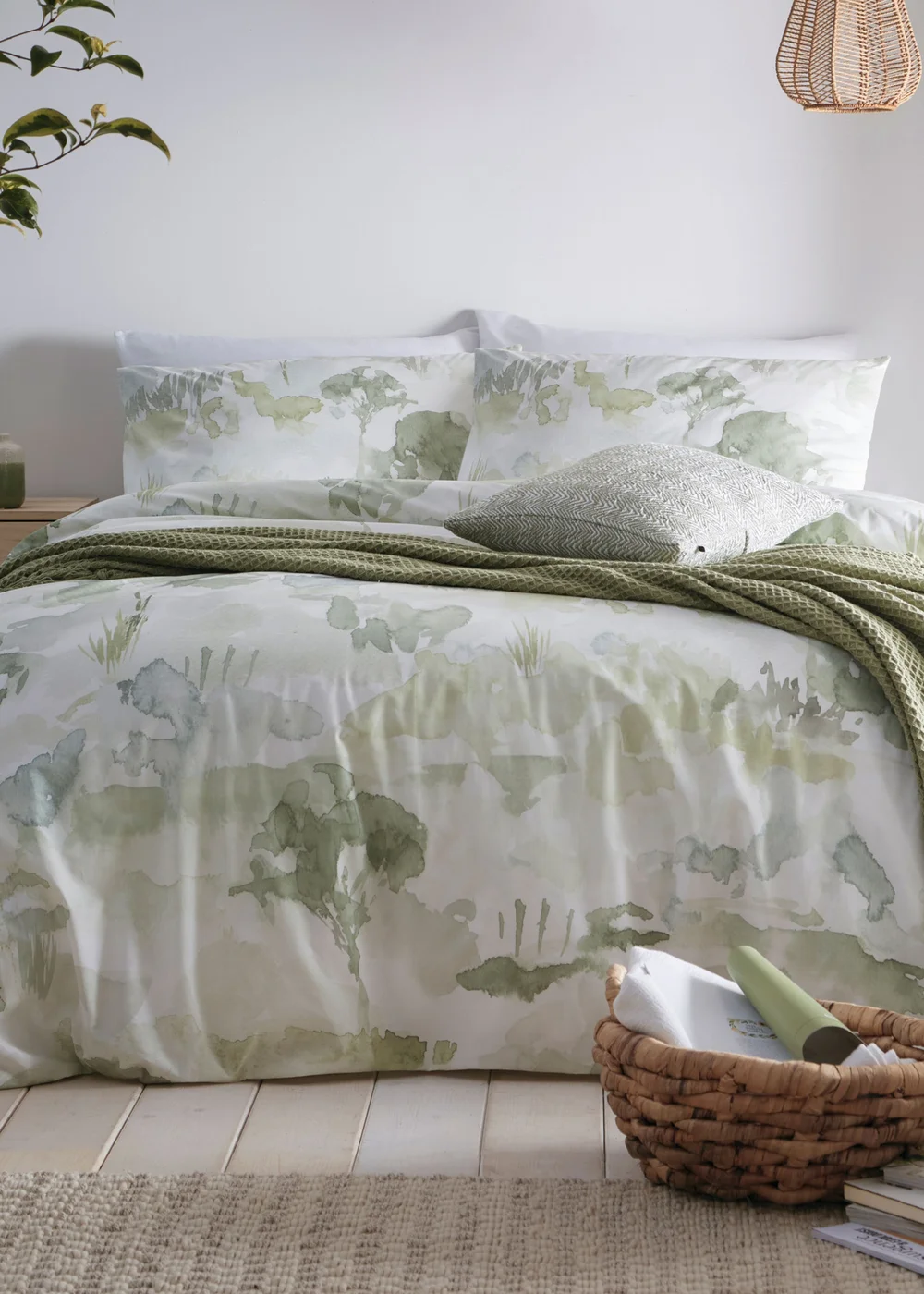 Appletree Loft Edale Green Duvet Cover Set - Single Image 1