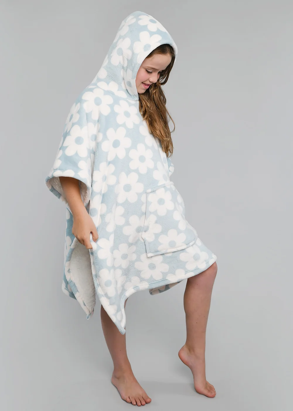 Bedlam Retro Flower Blue Snuggle Hooded Wearable Fleece - Small Image 3