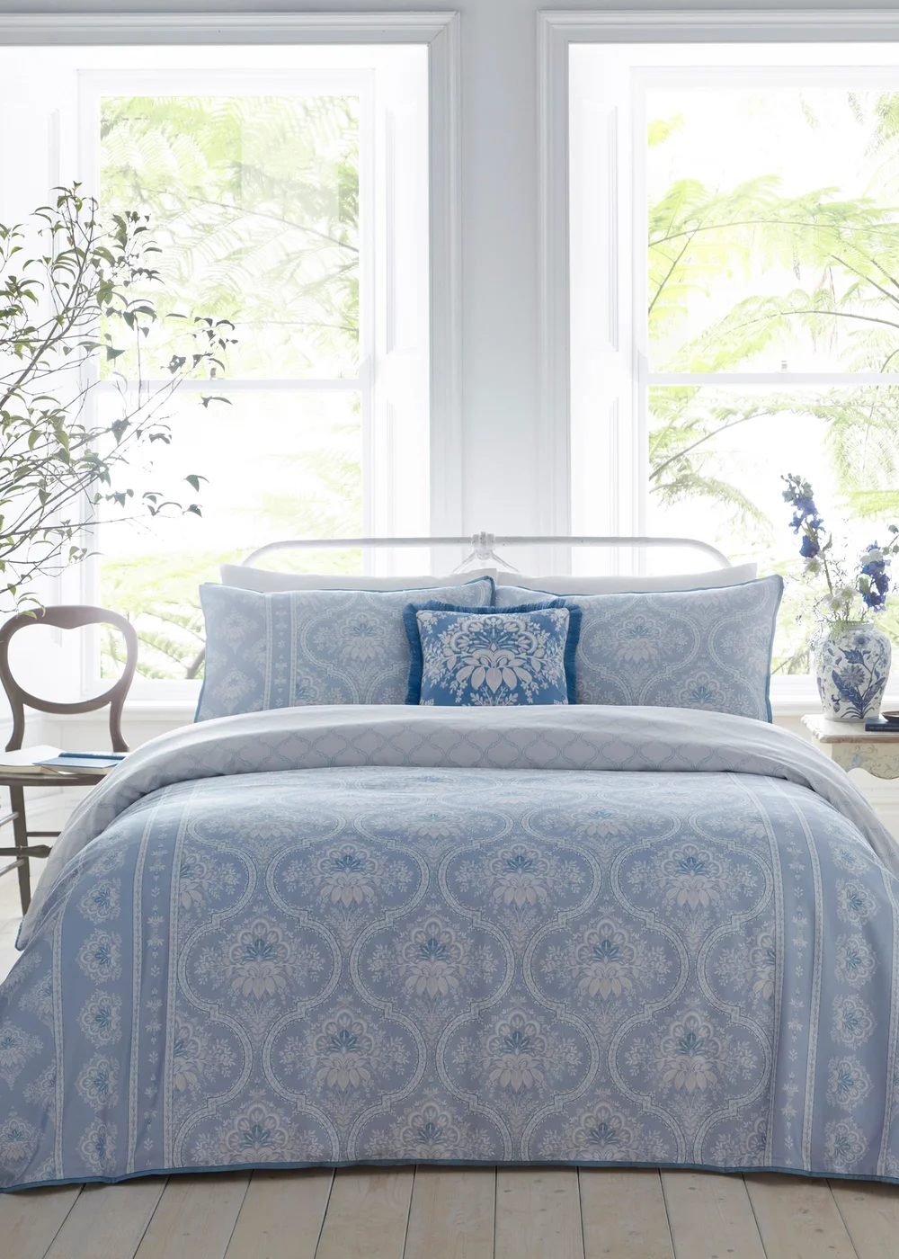 Appletree Heritage Alexia Velvet Blue Filled Cushion (43cm x 43cm) - 43W X 43D Image 4