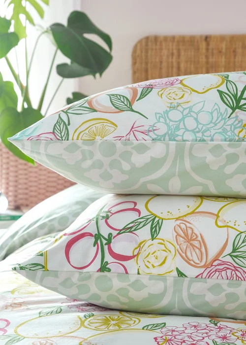 furn. Taormina Floral Duvet Cover Set - Single Image 3